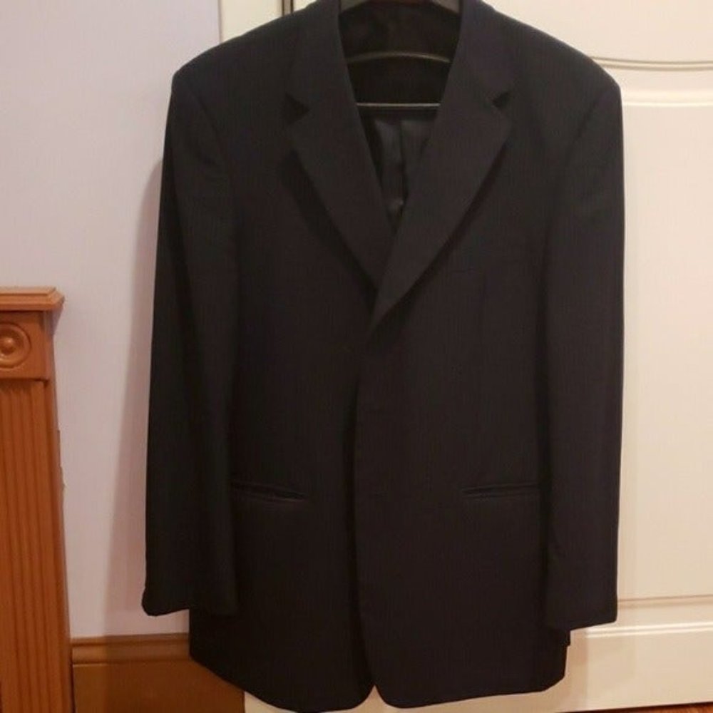 Loriano Collection 2 piece suit 46R & 40R